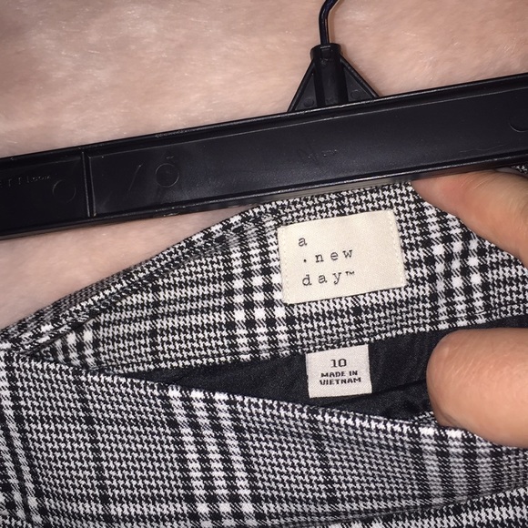 A New Day pencil skirt - Picture 2 of 4